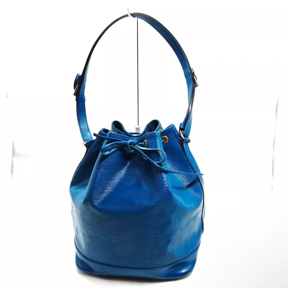 Louis Vuitton authentic epi hobo bucket bag